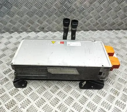 Porsche Taycan 9J1 Voltage converter inverter 9J1915681BT