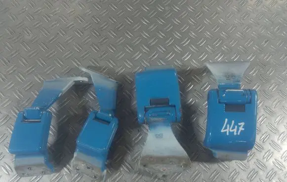 Mercedes-Benz Vito Viano W447 Loading door hinge set A4477400537