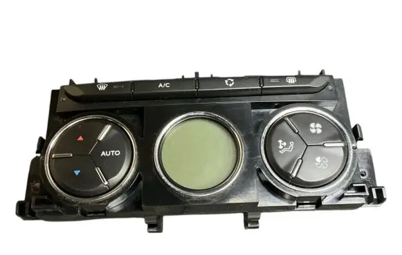 Citroen DS3 Climate control unit 96753994XT 400018001