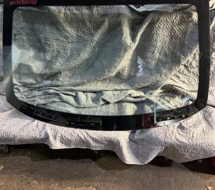 Mercedes-Benz CLS C219 Rear windscreen/windshield window A2196700180