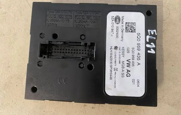 Skoda Octavia Mk3 (5E) Keyless (KESSY) go control unit/module 5Q0959435A