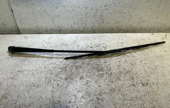 BMW 5 E28 Front wiper blade arm 191766