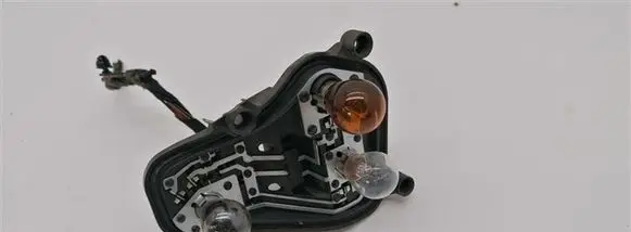 Seat Toledo IV (NH) Tail light bulb cover holder