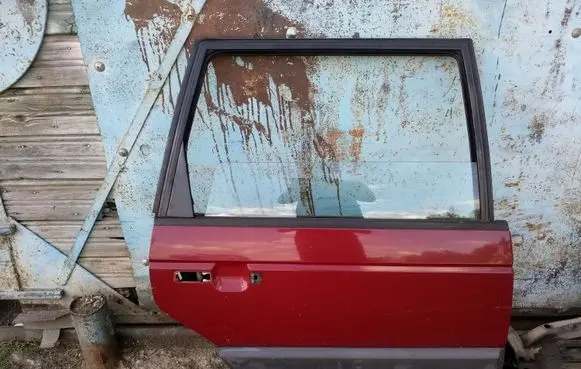 Rear door