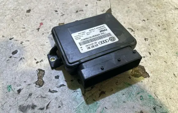Audi A6 S6 C6 4F Hand brake control module 4F0907801