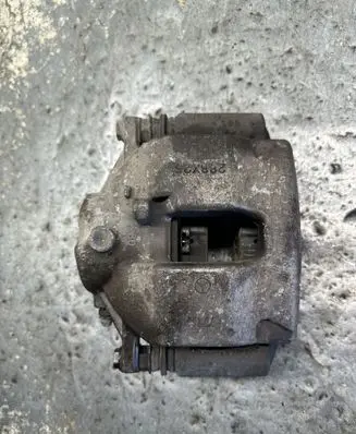 Mercedes-Benz C W204 Front brake caliper