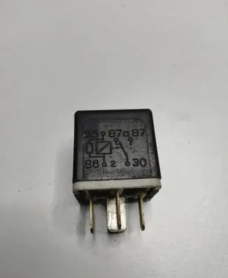 Land Rover Freelander 2 - LR2 Other relay 14B192AA 71271082R 8587A87
