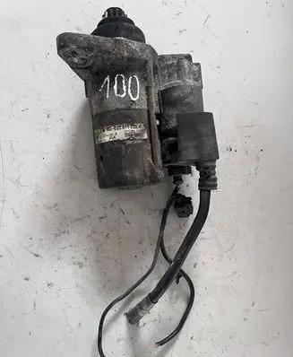 Volkswagen Golf V Starter motor 02Z911023H