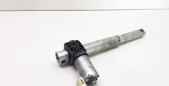 BMW 5 GT F07 Seat adjustment motor 9168757 0390204003