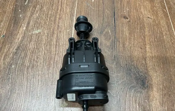 Mercedes-Benz SL R129 Engine mount vacuum valve 1298003075 1298000025