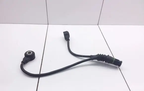 BMW 3 E46 Detonation knock sensor 1703592