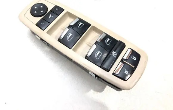 Maserati Quattroporte Electric window control switch 670019515