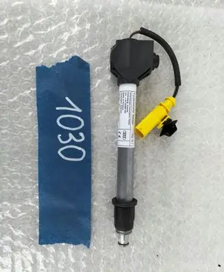 Audi A8 S8 D5 Engine bonnet/hood lock/catch 4N0823823B