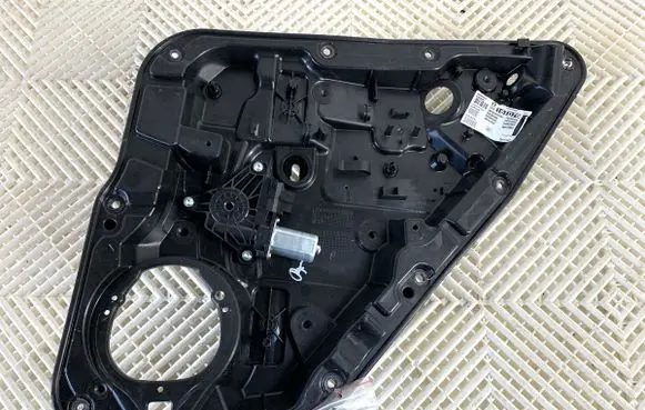 Mercedes-Benz GLA W156 X156 Rear door window regulator with motor 