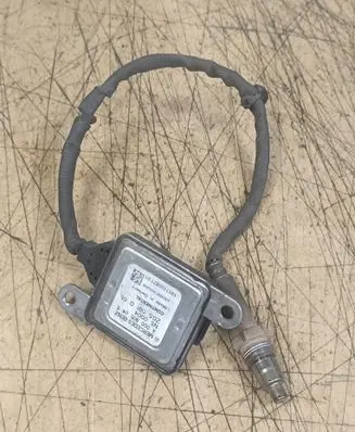 Mercedes-Benz S W222 Lambda probe sensor A0009058411