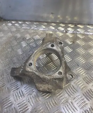 Chevrolet Trans Sport Front wheel hub 