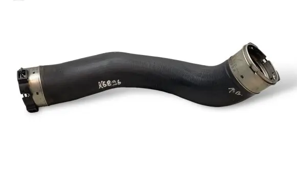 BMW 5 F10 F11 Intercooler hose/pipe 574703130