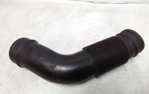 Volkswagen Phaeton Air intake hose/pipe 3D0129684