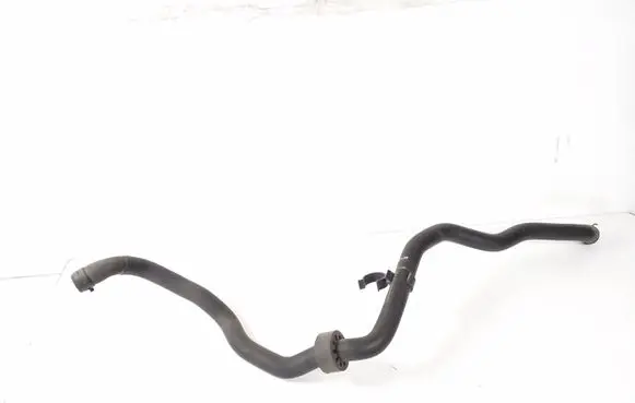 Mercedes-Benz S W221 Engine coolant pipe/hose A2215014184