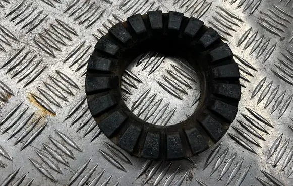 Ford Mondeo MK IV Rear coil spring rubber mount 6G915599BAA 6G915599