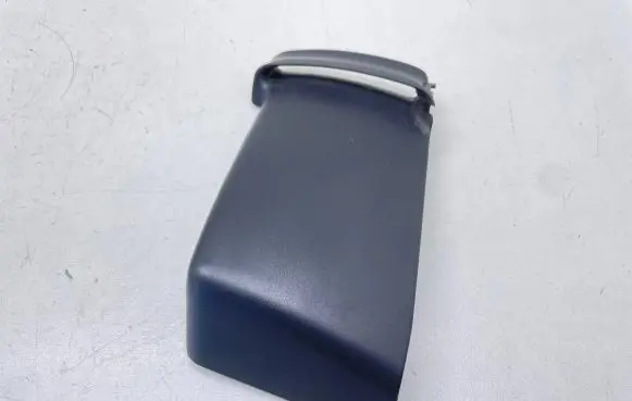 Volvo XC60 Seat belt trim 30721201