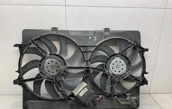 Audi A4 S4 B8 8K Electric radiator cooling fan 8K0121003P