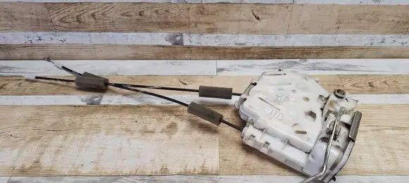Honda FR-V Rear door lock