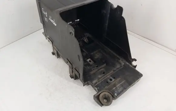 Ford Mondeo MK IV Battery box tray 