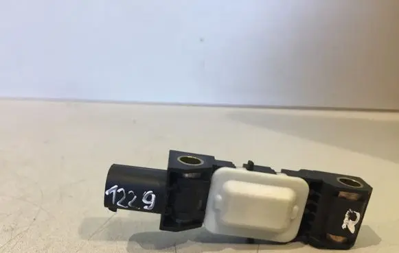 Chrysler 300 - 300C Airbag deployment crash/impact sensor 04671779AC 0971301254