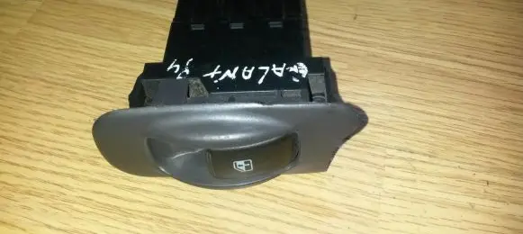 Mitsubishi Galant Electric window control switch MB962804