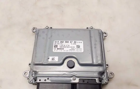 Mercedes-Benz CLA C118 X118 Engine control unit/module A2829006700 0261S103WK A2829014700