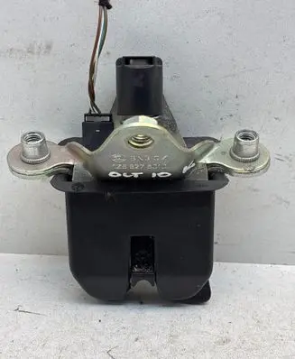 Skoda Octavia Mk2 (1Z) Tailgate/trunk/boot lock/catch/latch 1Z5827501D BN3CA BN3CZ