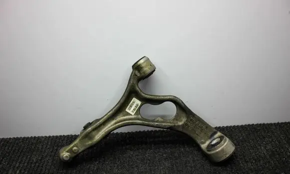 Audi Q7 4L Front lower control arm/wishbone 7P0407151E