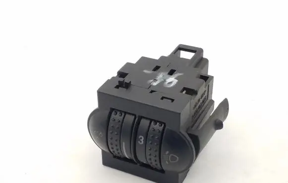 Volkswagen PASSAT B5.5 Headlight level height control switch 3B0941333C