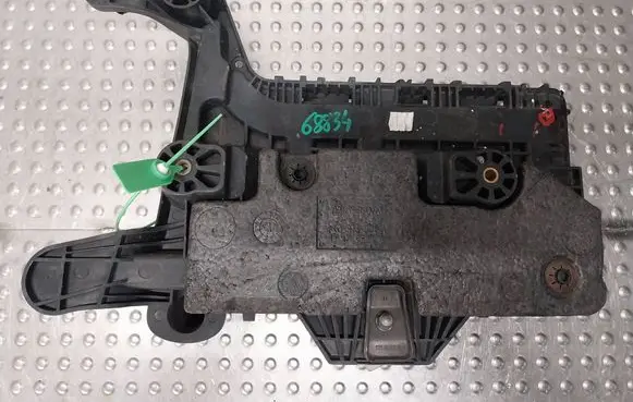 Skoda Superb B6 (3T) Battery box tray 1K0915333H