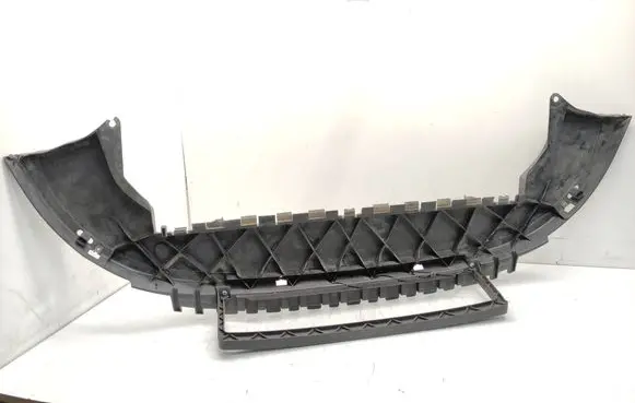 Volvo C30 Front bumper skid plate/under tray 30655409 BP8BA