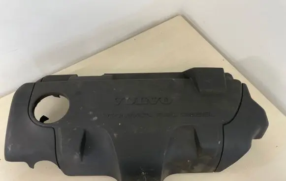 Volvo XC90 Engine cover (trim) 08653495