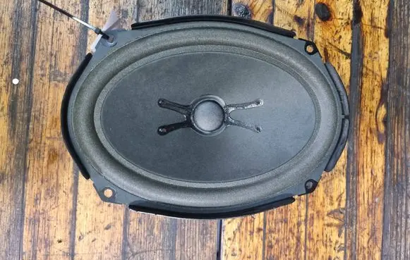 Mini One - Cooper R50 - 53 Subwoofer speaker 73866112 69RG21 6513680109502