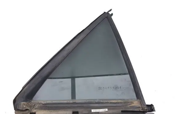 Mercedes-Benz ML W164 Rear vent window glass 