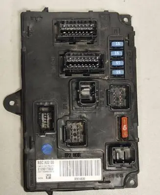 Peugeot 407 Fuse module BSCA0200 9656148080 S120017003I