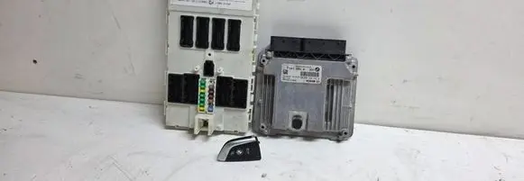 BMW 2 F45 Engine control unit/module 8589145 032469202 0281032308