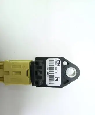 Toyota Avensis T250 Airbag deployment crash/impact sensor 8983305010 321414421E