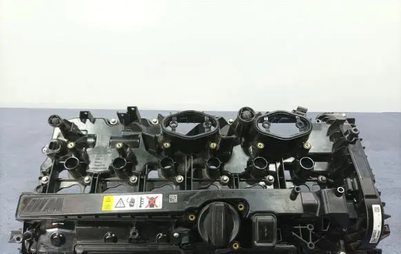 BMW M3 Rocker cam cover 8094255