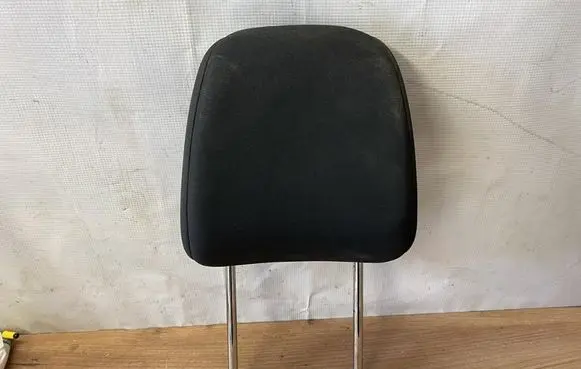 Nissan Qashqai J12 Front seat headrest