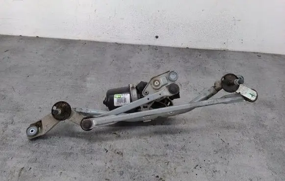 Nissan Qashqai+2 Front wiper linkage 