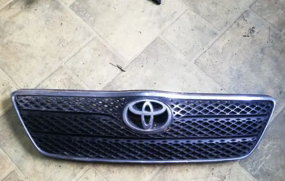 Toyota Corolla E120 E130 Front grill 5511402010 5310002010