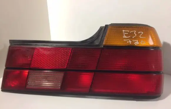 BMW 7 E32 Rear/tail lights 1374042R ULO38400