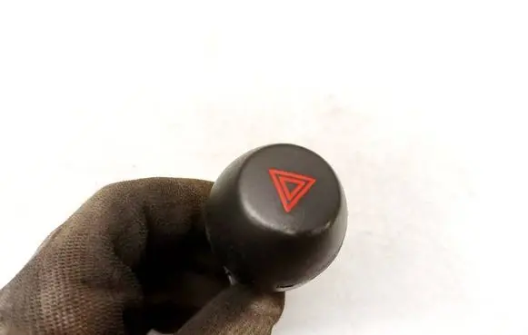 Toyota RAV 4 (XA30) Hazard light switch 15B060