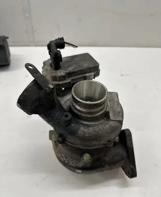 Mercedes-Benz E W212 Turbo A6510902780