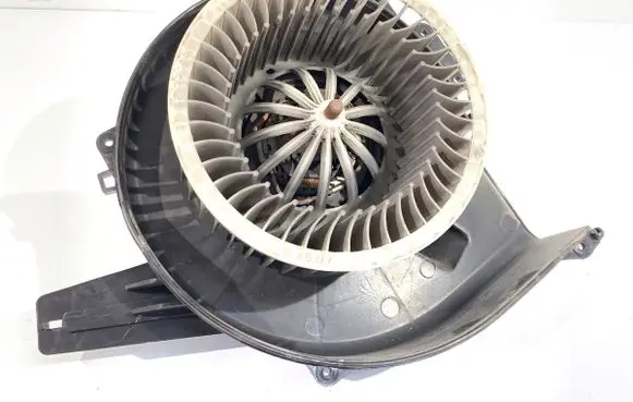 Skoda Fabia Mk3 (NJ) Heater fan/blower 6R1819015A